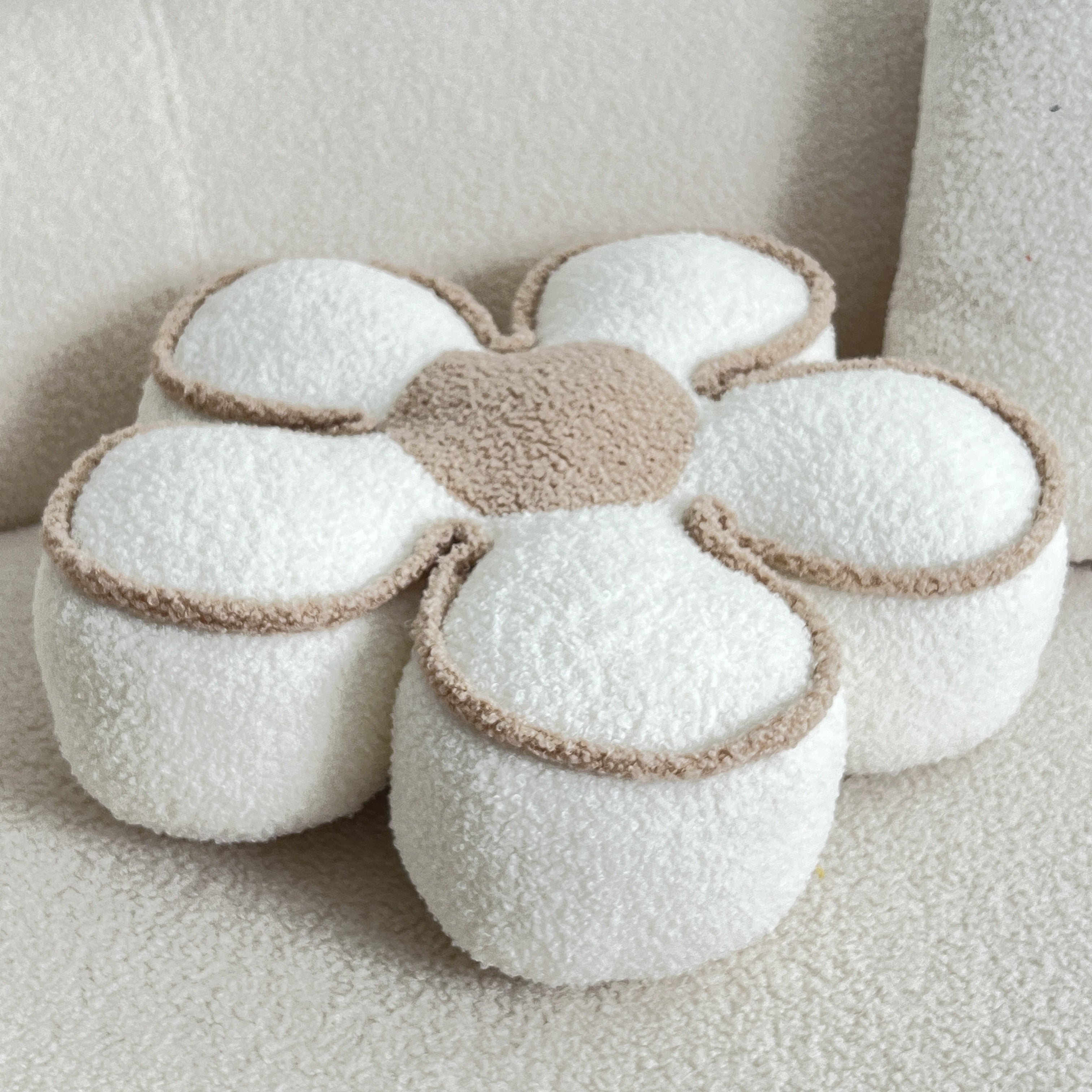 Soft Washable Polyester Chic Geometric Flower Throw Pillow - For Bed & Sofa Decor