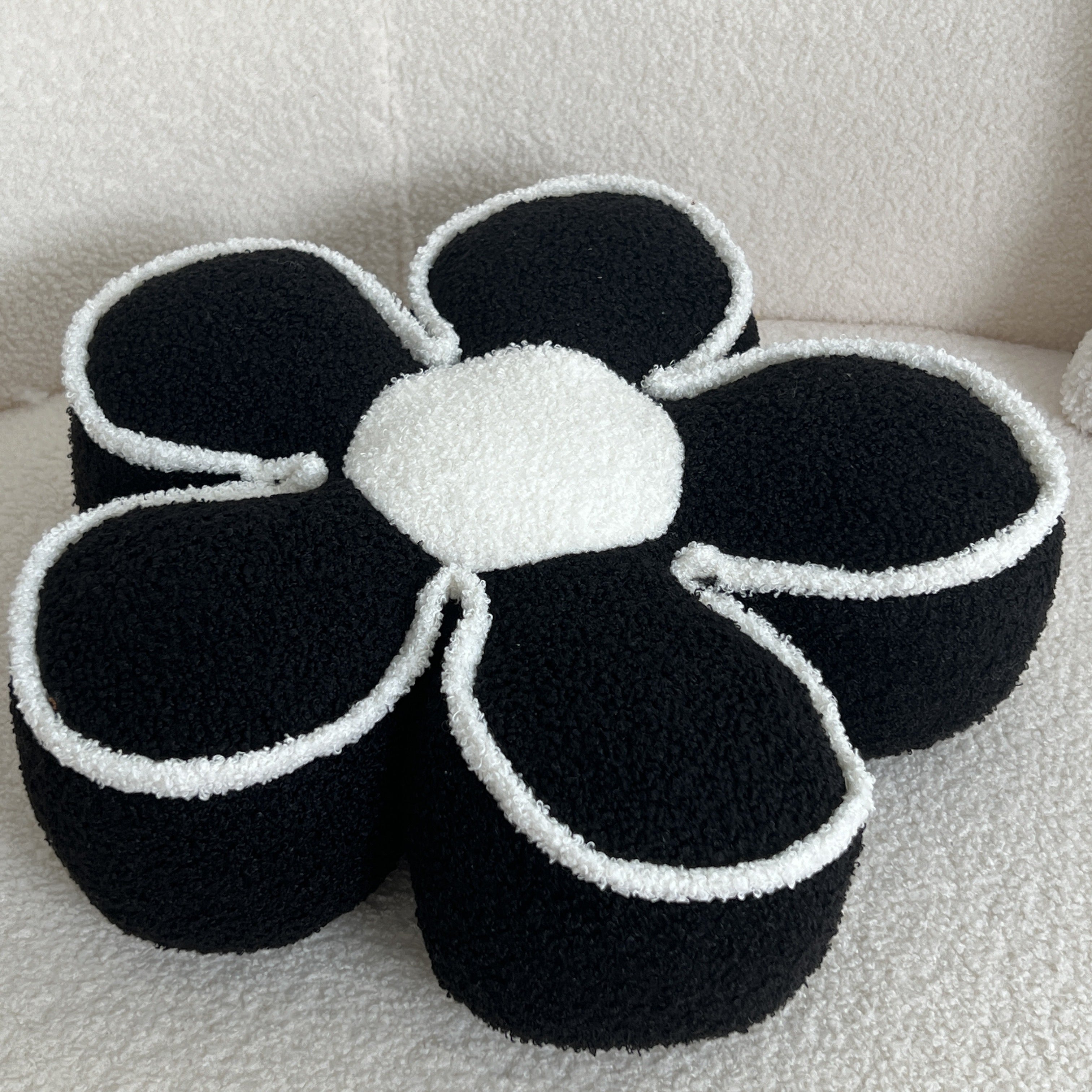 Soft Washable Polyester Chic Geometric Flower Throw Pillow - For Bed & Sofa Decor