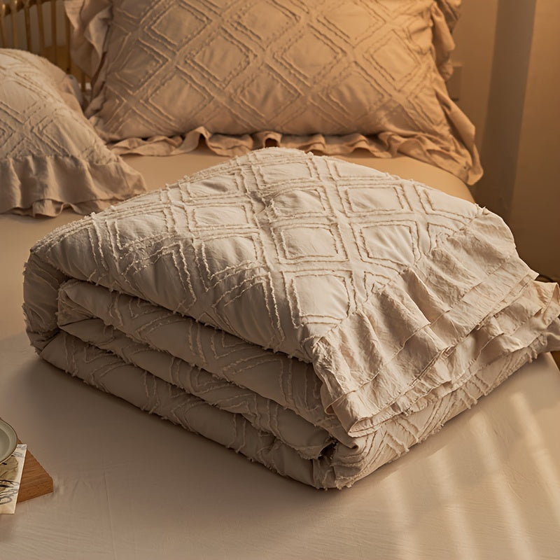 The Waffle-Patterned Summer bedding Includes One Summer Quilt And Two Pillowcases (Pillow Inserts Not Included)