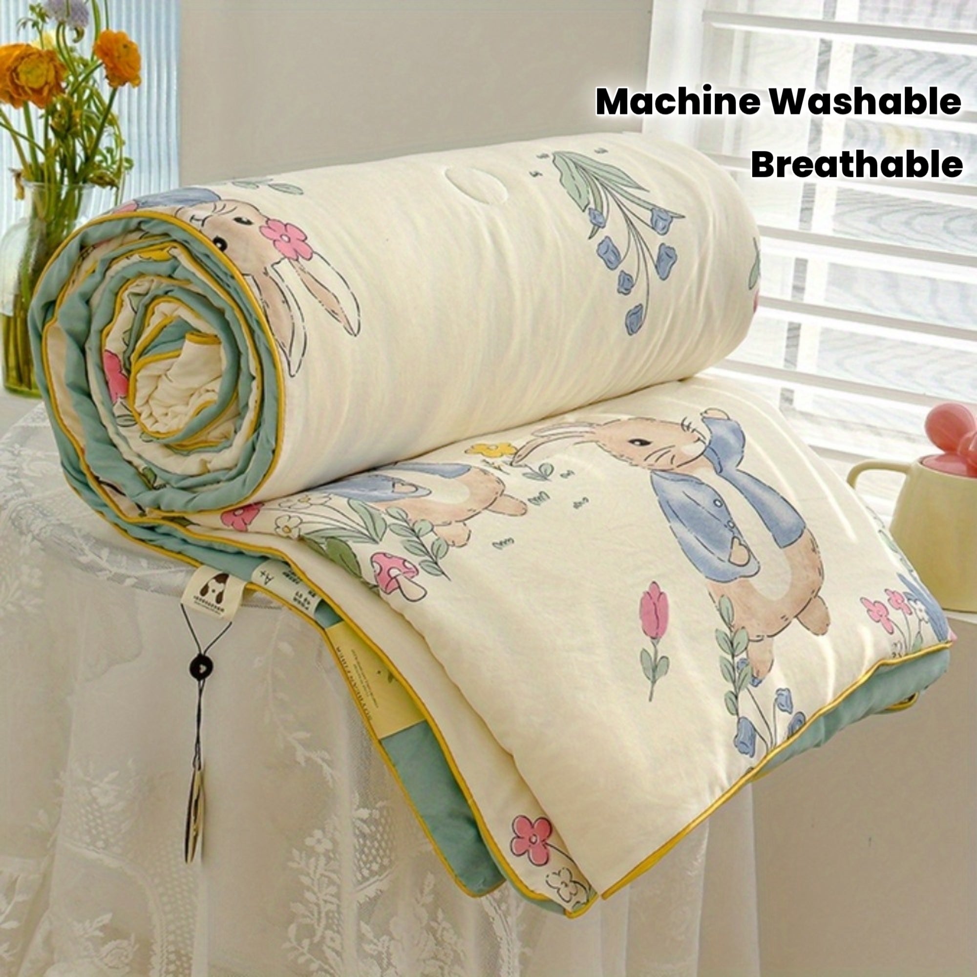 Lightweight Summer Quilt with a Cute Rabbit Pattern, Soft And Breathable, Featuring a Double-Sided Design, Suitable for All Seasons, And Machine Washable.