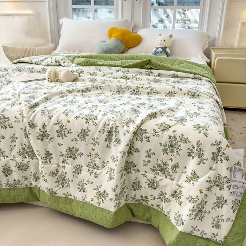 Lightweight Floral Blanket Cooling Dot Summer Quilt, Lightweight Blanket with Floral Prints, Made of High-Quality Polyester Fabric And Ultra-Fine Fiber Filling, Suitable for Bedrooms, Hotels, Guest Rooms, And More