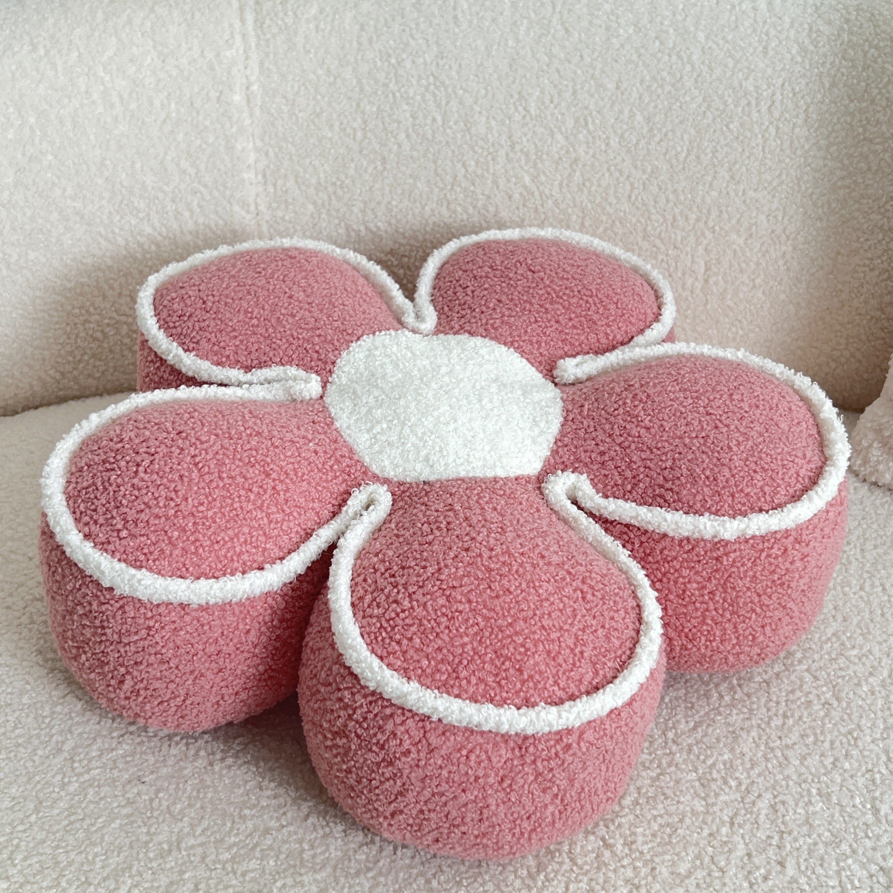 Soft Washable Polyester Chic Geometric Flower Throw Pillow - For Bed & Sofa Decor